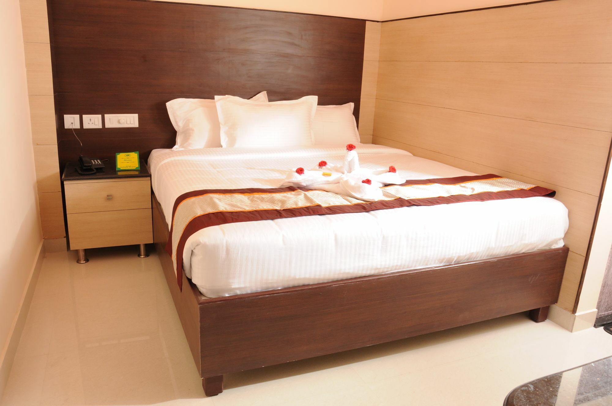 Super Townhouse Chennai Near Airport Formerly Sai Bala Budget Exterior foto